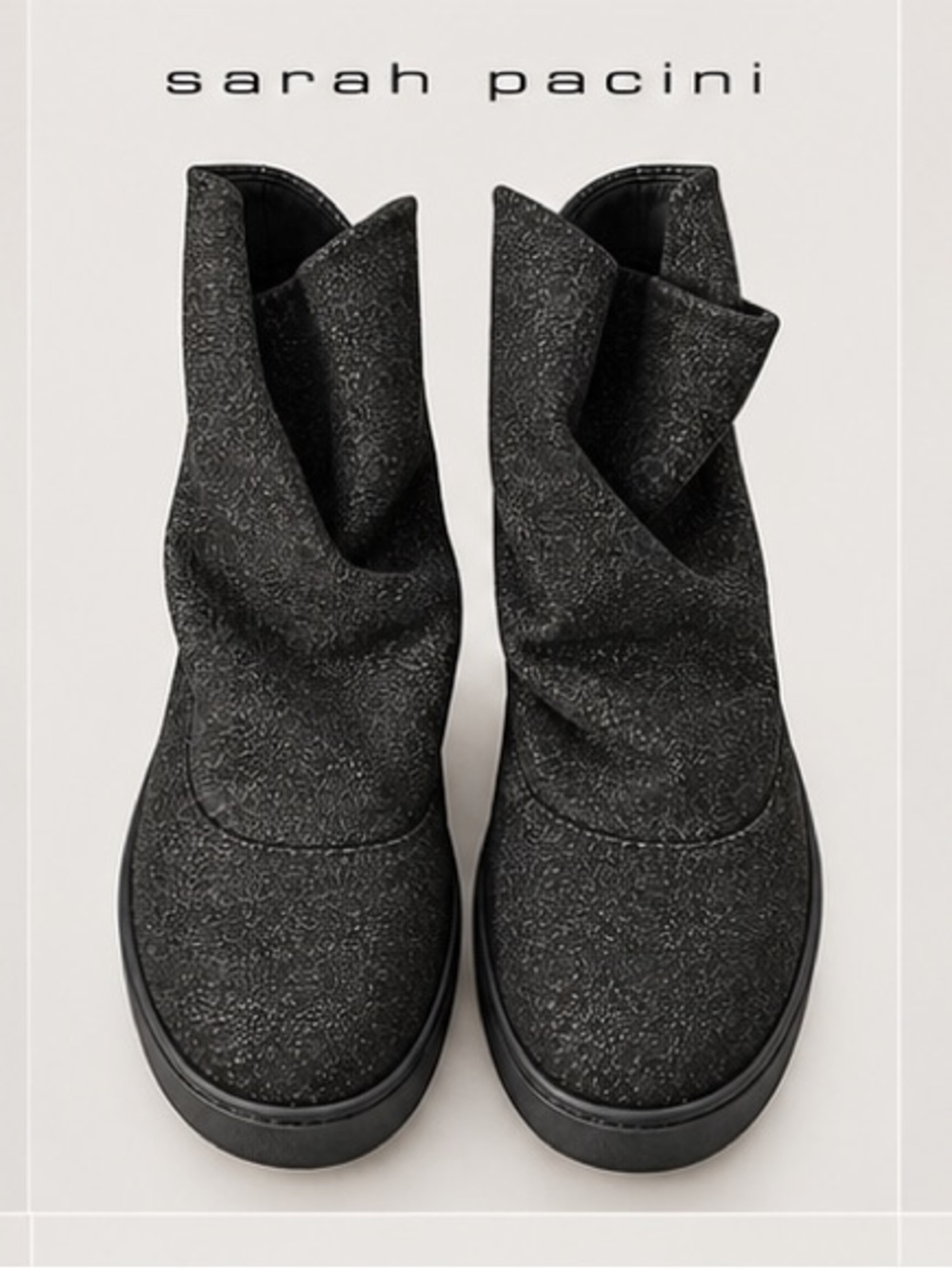 Sarah Pacini 🏛️ - black metallic slouch booties